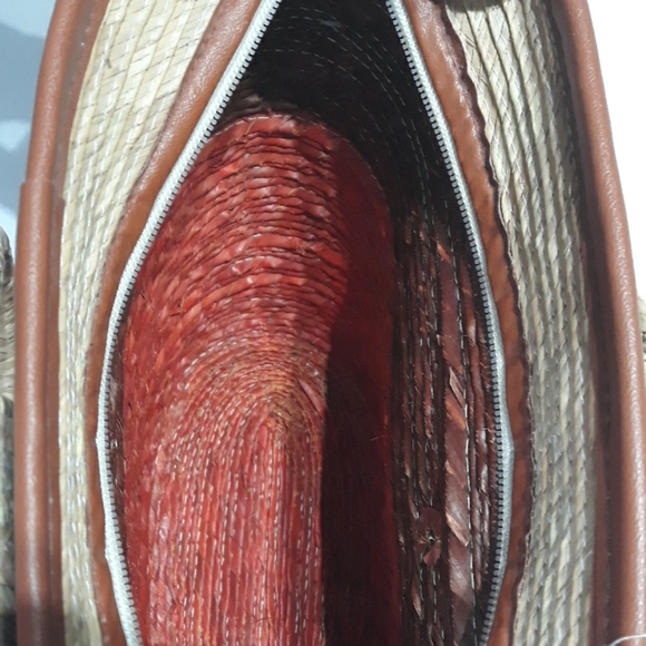 ❤️❤️❤️ 4 for $20. Earth tone Hand bag - Picture 5 of 11